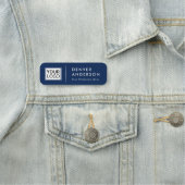 Porte-nom Nom du logo titre diviseur blanc bleu foncé (En situation)