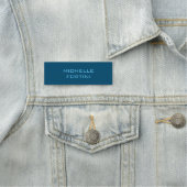 Porte-nom Nom lisible moderne Plain Ocean & Sky Blue (En situation)