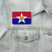 Porte-nom Nom patriotique avec drapeau de Dallas (En situation)