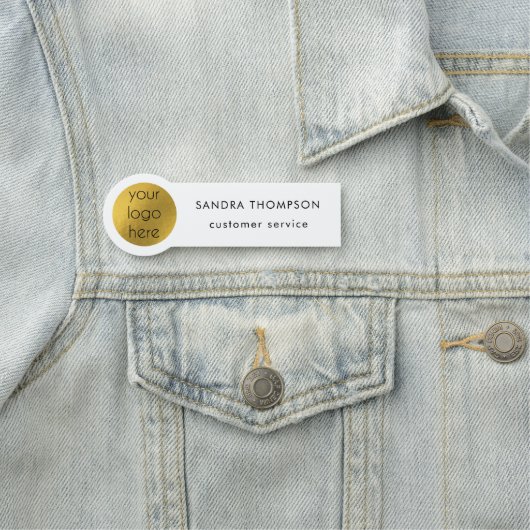 Porte-nom Nom simple d'employé moderne Logo d'entreprise (En situation)