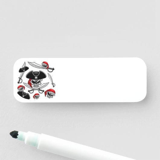 Porte-nom Pirate Skull avec Sabres croisés (En situation)