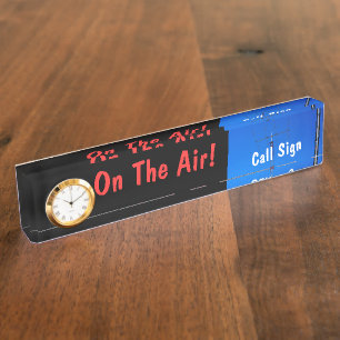 Porte-nom Pour Bureau Connexion d'appel radio amateur en vol et horloge