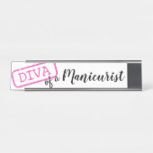 Porte-nom Pour Bureau "DIVA" d'un maniériste (Devant)