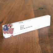 Porte-nom Pour Bureau Eagle chauve sur le bleu blanc rouge de drapeau (Taille)