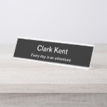 Porte-nom Pour Bureau Funny Office Hero<br><div class="desc">Amusant bureau bureau bureau nom plaque design modèle avec un thème de héros de bureau humoristique avec nom monogramme vous pouvez remplacer par n'importe quel employé de bureau ou membre du personnel de gestion ou l'afficher sur votre propre bureau pour faire sourire les visiteurs.</div>