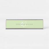 Porte-nom Pour Bureau Monogramme de style moderne vert clair blanc (Devant)