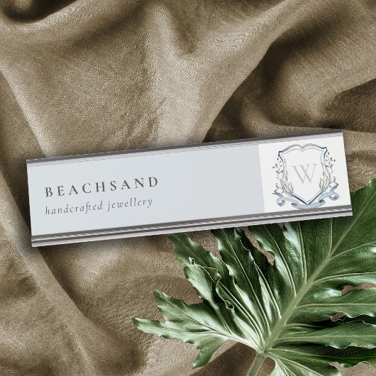 Porte-nom Pour Bureau Pastel Blue Fleur sauvage Aquarelle Crest Monogram