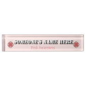 Porte-nom Pour Bureau Ruban de trèfle rose par Kenneth Yoncich (Devant)