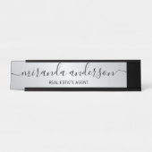 Porte-nom Pour Bureau Script moderne professionnel noir et argent (Devant)