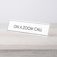 Sur un appel de zoom noir blanc texte personnalisé