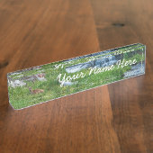 Porte-nom Pour Bureau Un canard repose sur une rivière en cascade (Taille)