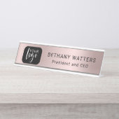 Porte-nom Pour Bureau Votre Logo Rose Gold Blush Metallic Chic Modern (Devant)
