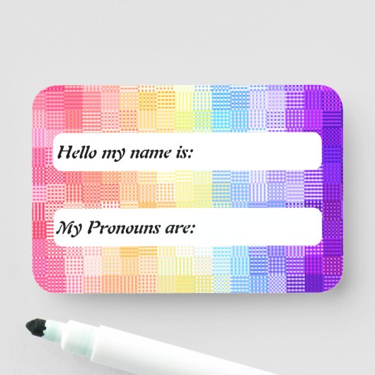 Porte-nom Retro Boho Funky Quirky Xenogender Plaid Pride (En situation)