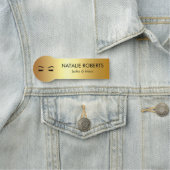 Porte-nom Salon de beauté Golden Lashes & Brow (En situation)