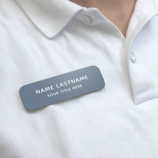 Porte-nom Simple Basic Dusty Blue Title Safety Pin Magnetic