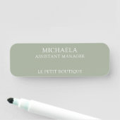 Porte-nom Simple Sage Green Professionnel (En situation)