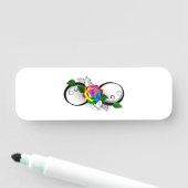 Porte-nom Symbole d'infini avec Rose arc-en-ciel (En situation)