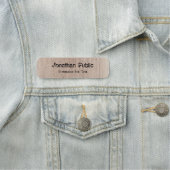Porte-nom Trending Wood Look Distressed Text Modèle (En situation)