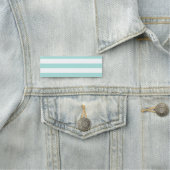 Porte-nom Turquoise Clair et Blanc Larges Rayures Horizontal (En situation)