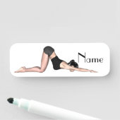 Porte-nom Yoga Poses Thunder_Cove (En situation)