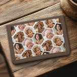 Portefeuille À 3 Volets 4 Photo Collage - funky honeycomb hexagon motif<br><div class="desc">Utilisez vos photos CARRÉS pour obtenir les meilleurs résultats ! Un motif fou avec vos photos préférées et texte facultatif. Pour modifier la couleur de l'arrière - plan, cliquez sur la personnaliser ou la zone de conception avancée, puis choisissez une couleur dans le sélecteur de couleurs. Ajoutez vos photos et...</div>