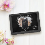 Portefeuille À 3 Volets Cute Black Cat Photo Animaux Empreintes de pattes<br><div class="desc">Porte-monnaie pour les cartes de crédit de votre chat noir. (elle en a - vous ne savez pas où ils sont) Téléchargez leur photo sur le cadre cardiaque gris empreinte de patte et ajoutez leur nom (ou le vôtre)</div>