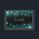 Portefeuille À 3 Volets Nom monogramme vert de poussière de parties scinti<br><div class="desc">Un arrière - plan noir élégant. Décoré avec de la poussière de parties scintillant turquoise et verte de mer. Personnalisez et ajoutez votre nom. Le nom est écrit avec un script de style écrit à la main.</div>