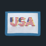 Portefeuille À 3 Volets Porte-drapeau des États-Unis - Patriotique<br><div class="desc">USA Flag Wallets - Etats-Unis d'Amérique - Drapeau - Patriotique - Jour de l'indépendance - 4 juillet - Personnalisable - Choisissez / Ajoutez votre texte unique / Couleur / Image - Faites votre cadeau spécial - Redimensionnez et déplacez ou supprimez et ajoutez des éléments / image avec outil de personnalisation....</div>