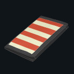 Portefeuille À 3 Volets Porte-monnaie en nylon rayé rétro<br><div class="desc">Allez, les gars ! Montez à l'extraordinaire Porte-monnaie en nylon rayé Retro Big Top. Oui, venez tous ! Cette motif classique présente de larges rayures rouges et crème qui rappellent une grande tente de cirque. Ce design s'associe à merveille à la gamme de produits Circus Vintage de StrangeLittleOnion. Comme le...</div>