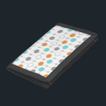 Portefeuille À 3 Volets Portes rétros et Starbursts Porte-monnaie en nylon<br><div class="desc">Cette personnalisable Retro Dots et Starbursts Nylon Wallet caractéristiques de conception (Attendre.) une grille de points colorés et de starbursts. Les points vintages d'inspiration turquoise, blancs, gris et oranges sont séparés par des starbursts gris kitsch pour former un motif géométrique. Customisez la couleur arrière - plan sur ce produit moderne...</div>