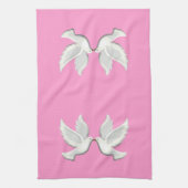 Portes Blanches Sur Serviette De Cuisine Rose (Vertical)