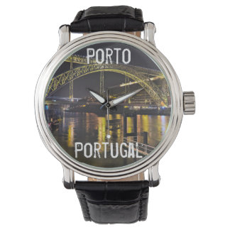 Porto - Portugal. Night Scene nabar Douro River Wa Horloge