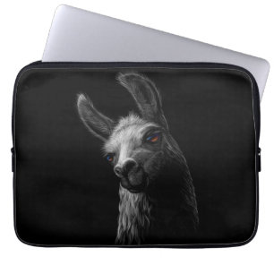 Portret Head Cute Llama met een zwarte achtergrond Laptop Sleeve