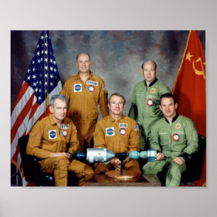 Portret van de bemanning voor het Apollo-Soyuz-tes Poster