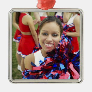 Portret van een Cheerleader voor een groep van Metalen Ornament