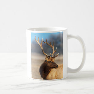 Portret van een indrukwekkende wapiti-stier koffiemok
