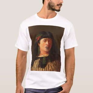 "Portret van een jonge Maori-vrouw met Moko" T-shirt