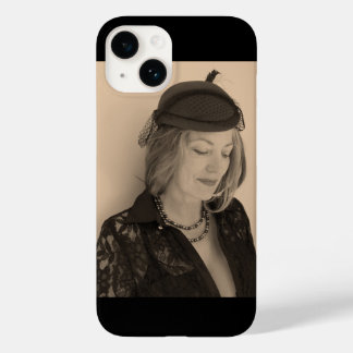 Portret van een mooie vrouw Case-Mate iPhone 14 hoesje