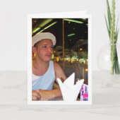 Portret van man in restaurant kaart (Voorkant)