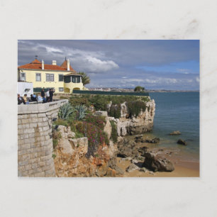 Portugal, Cascais. Praia da Rainha, een strand in Briefkaart