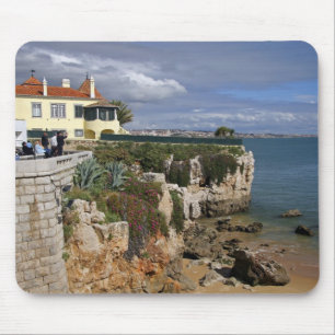 Portugal, Cascais. Praia da Rainha, een strand in Muismat