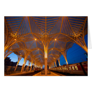 Portugal, Lissabon. Uitzicht op modern station