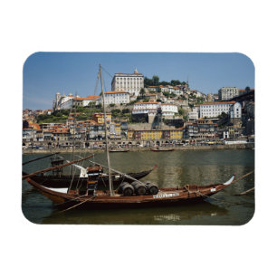 Portugal, Porto, Boot Met Wijnvaten Magneet