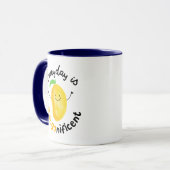 Positief Mango Pun - Elke dag is misleidend Mok (Voorkant links)