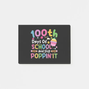 Post-it® 100 jours d'école et fille toujours branchée