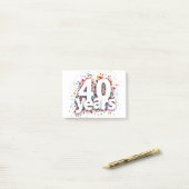Post-it® 40e Anniversaire Né 1980 Edition Limitée Dons 40e (Sur un bureau)