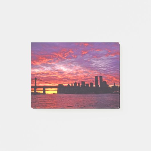 Post-it® A Brilliant Sunset, Silhouette Of Lower Manhattan. (Devant)