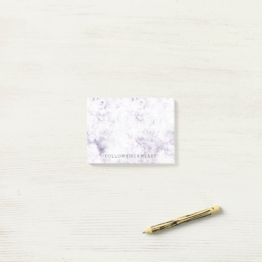 Post-it® Abstrait pourpre (Sur un bureau)