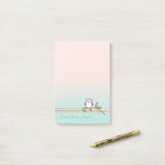 Post-it® Adorable Petite Chouette (Sur un bureau)