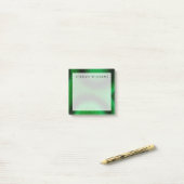 Post-it® Ajoutez Votre Nom | Vert Circulair Malachite (Sur un bureau)
